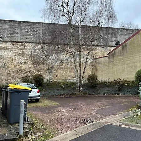 Daire Chevreuil Au Calme Et Confortable En Centre Caen